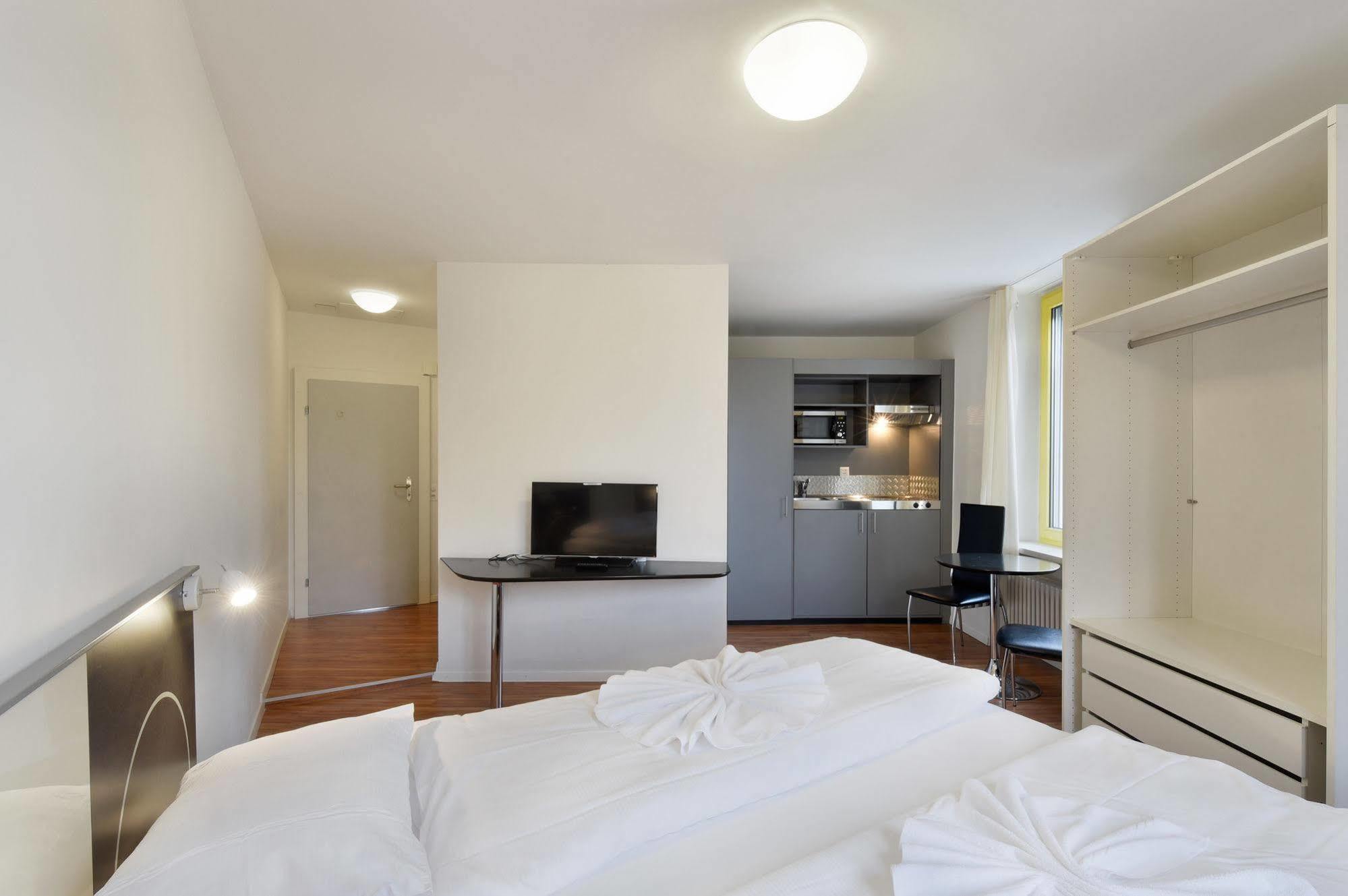 Apartmán Swiss Star California - Self Check-In Curych Exteriér fotografie